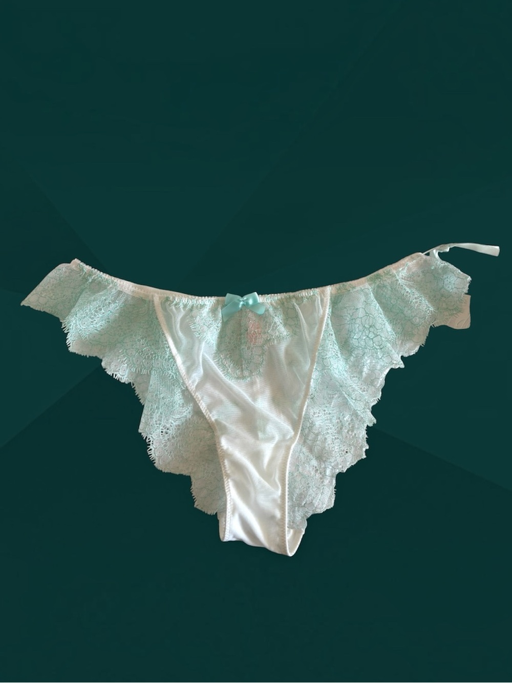 NWT Victoria’s Secret Turquoise Low Rise Cheekini Bikini Bridal Panty Size L